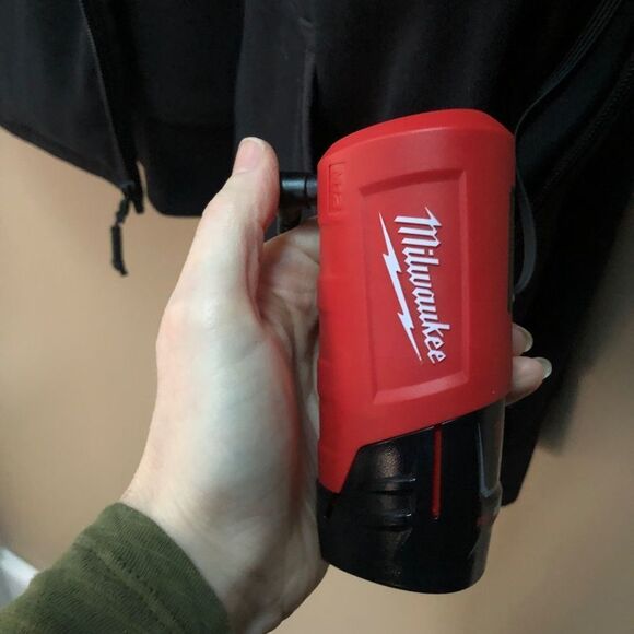 Milwaukee Women's Heated Jacket Like New (L) - Picture 4 of 10